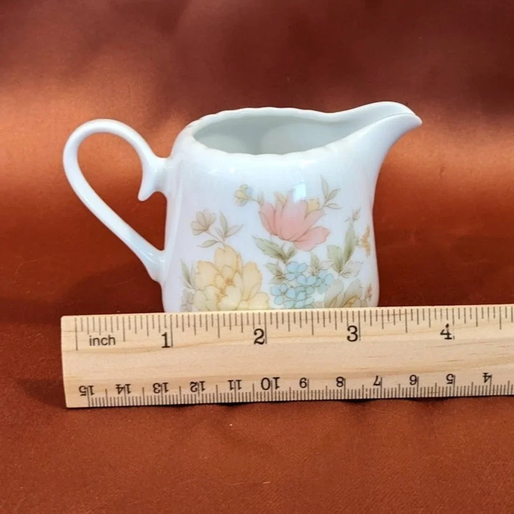 Vintage Ichiyama Toen Japan Floral‎ Porcelain Creamer Ribbed Edge